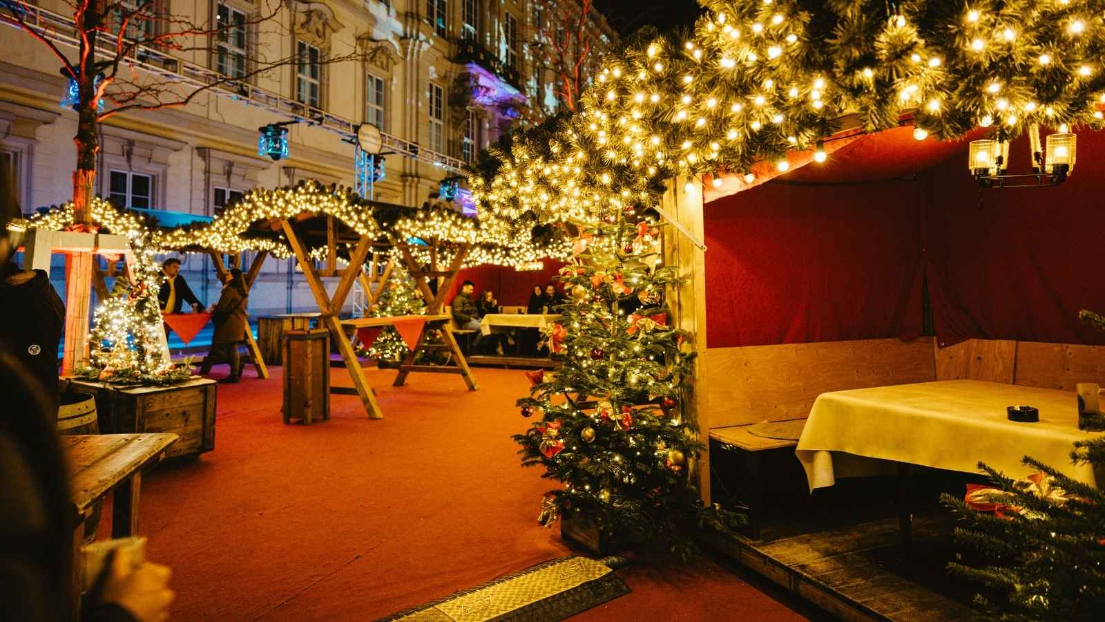 Weihnachtsmarkt & Social