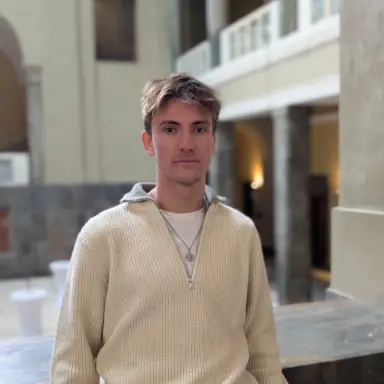 Dominik F.