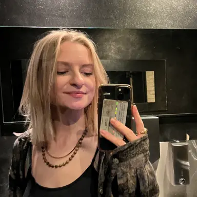 Lena F.