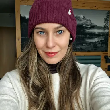 Naiara V.