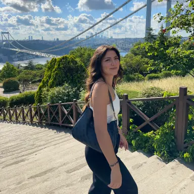 Melissa O.
