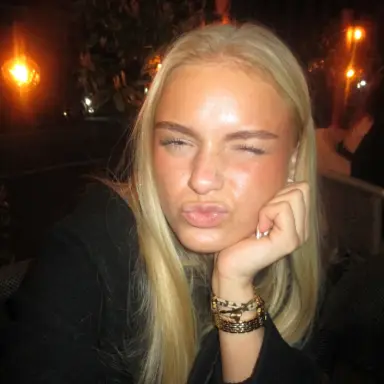 Lena G.