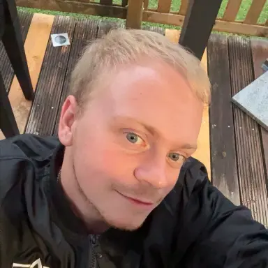 Dominik B.