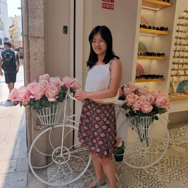 Linh N.
