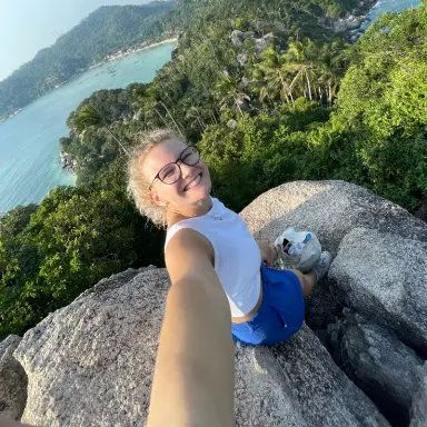 Julia P.